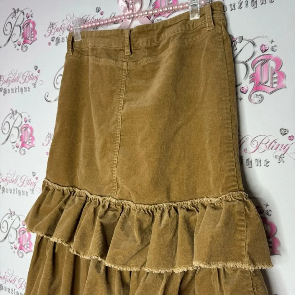 Skirt corduroy ruffle frill tiered brown tan soft velour velvet vintage retro